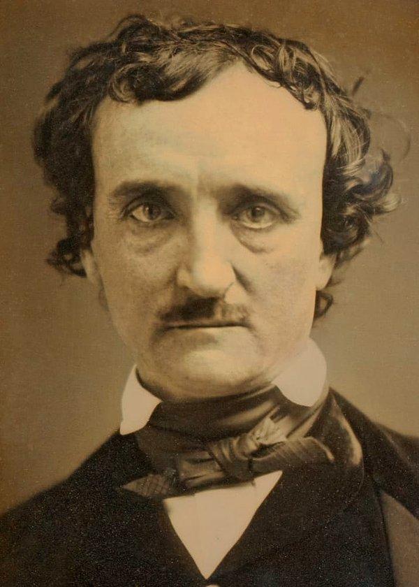 7. Edgar Allan Poe 16 Mayıs 1836 yılında ilk kuzeni Virginia Eliza Clemm ile evlendi. O zamanlar Poe 26, Virginia 13 yaşındaydı.