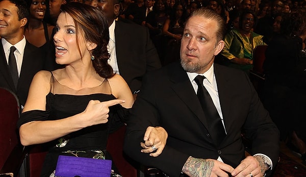 6. Сандра Баллок и Джесси Джеймс