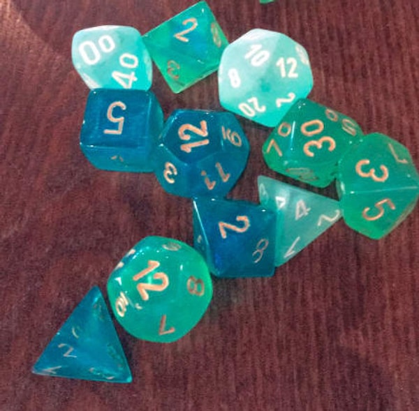 11. Игральные кости выглядят совсем как мятные леденцы