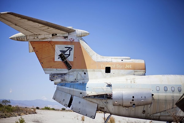 18. Корпус самолета потихоньку ржавеет