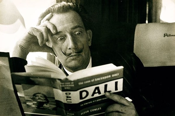 4. Будь у вас возможность прочесть книгу, в которой была бы описана вся ваша жизнь, что бы вы сделали?