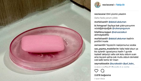 Или вот такими призывами к соблюдению гигиены: