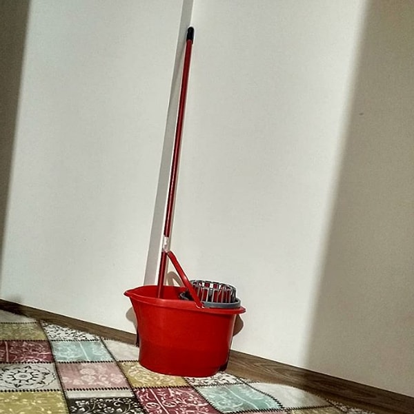 Уважайте труд уборщиц