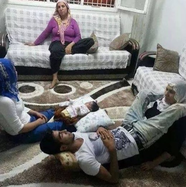 9. Benim minnoş oğlum büyüyecek de koşmaya mı başlayacakmış...