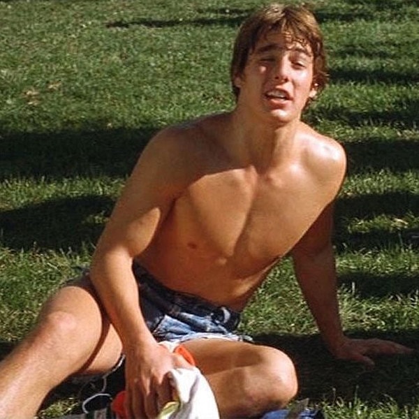 15. Том Круз — "Бесконечная любовь" (1981)