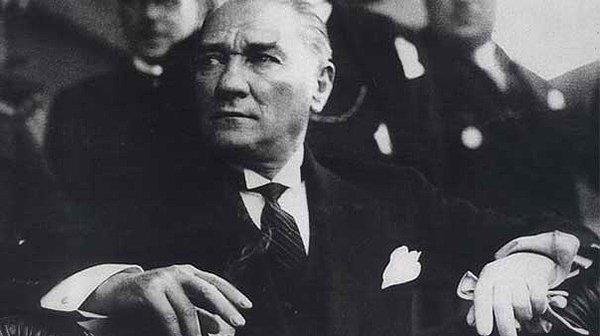 Atatürk'ün sansüre uğrayan o yazısının hedefi o günlerde Ayan Meclisi üyesi olan daha sonra Sevr Antlaşması'nı imzalayan Damat Ferid Paşa'yla ilgiliydi.