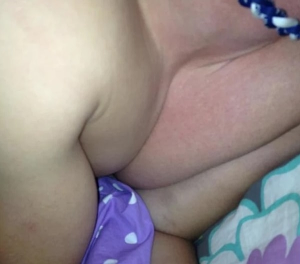 11. Иногда тебе кажется, что даже у твоего парня грудь больше, чем у тебя