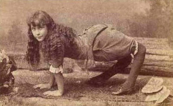 8. Элла Эванс Харпер Сэйвли