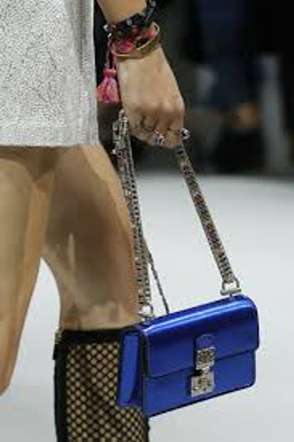 Чем заменить: обычный металлик, неоновые оттенки