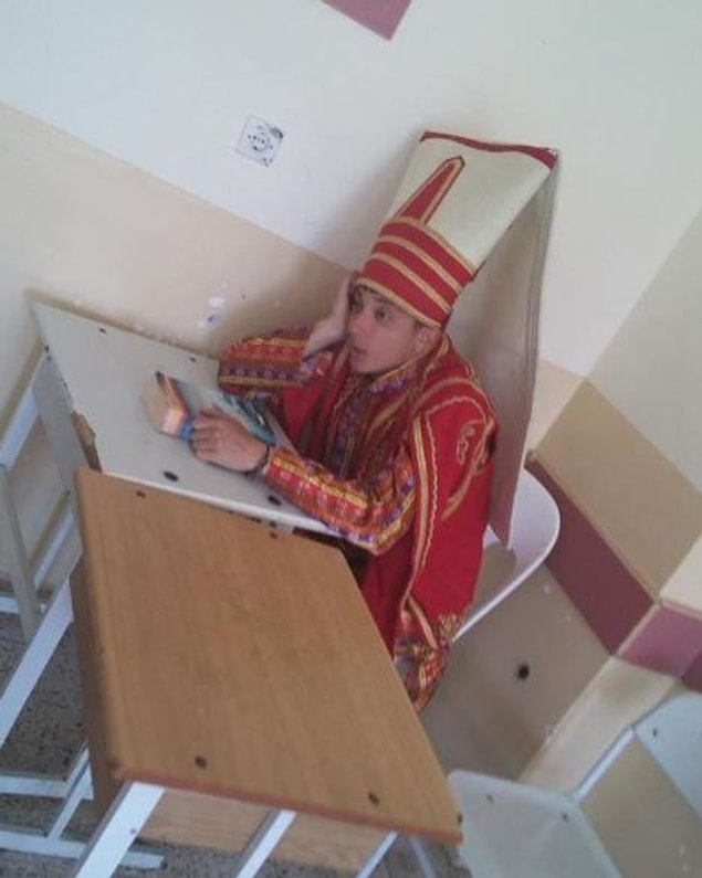 2. Ne zaman pratiğe geçip kılıç sallayacağız, böyle çok sıkıcı.