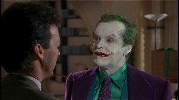 14. Kötülerin gülüşünü Joker sayesinde öğrendiğimiz Batman