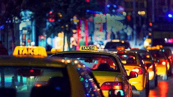 Karayolları Trafik Yönetmeliği’nde taksiciler lehine yapılan düzenlemenin ardından plaka fiyatları 2 günde 100 bin TL arttı.