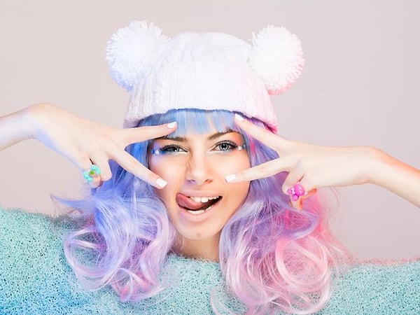 8. Соотносите ли вы характеры людей с цветами? (например, ваша лучшая подруга - фиолетового цвета, а шеф - серого).