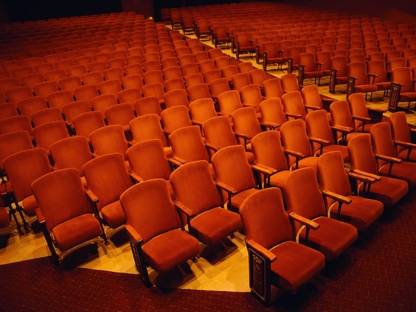 4. Какая лента с большим бюджетом провалилась в прокате?