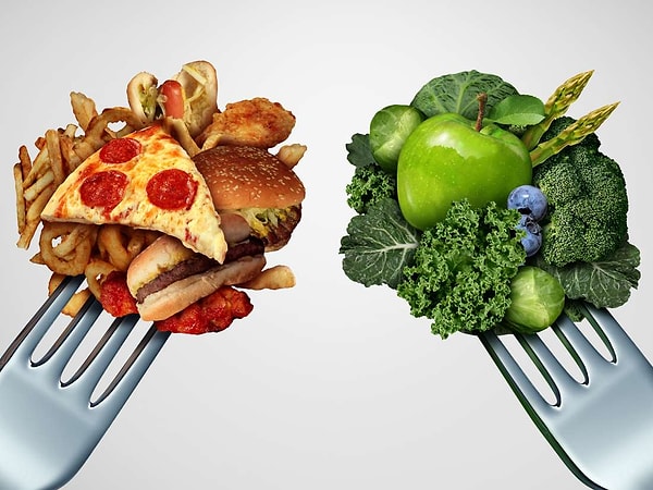 8. Так как размер ладоней зависит от строения тела и роста, в среднем в день будет выходить около 1500 калорий у женщин и 2000 – у мужчин.