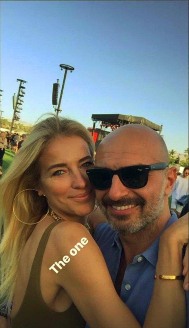 Burcu Esmersoy sevgilisi, arkadaşları ve cüzdanıyla, ilk günden Coachella'da yerini aldı.