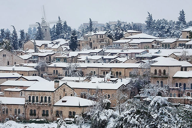 Итальянский город, покрытый снегом?
