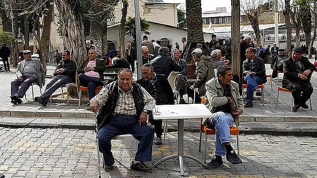 Türkiye'de işsizlik oranı 2016'nın ikinci yarısından beri çift hanede seyrediyor.