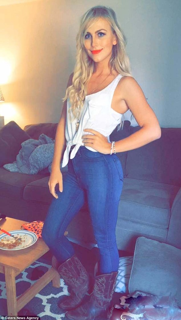 Пара своих чувств не скрывает, в Сети о них уже наслышаны, но реакция у людей, конечно, самая разная.