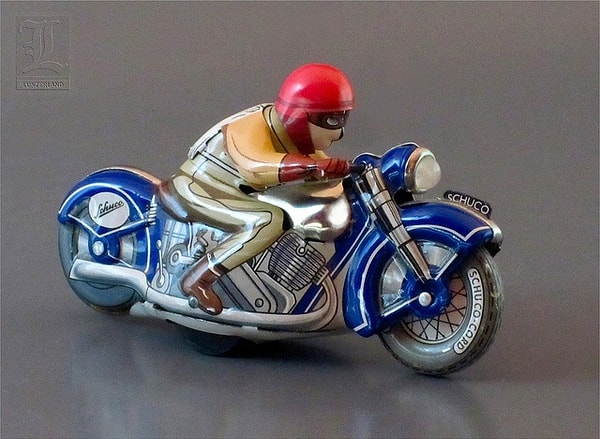 4. Schuco, 50-е годы и игрушка мотоциклиста, 60-е годы