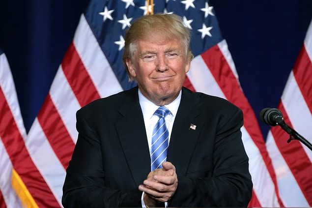 3. Donald Trump ve Telefonu
