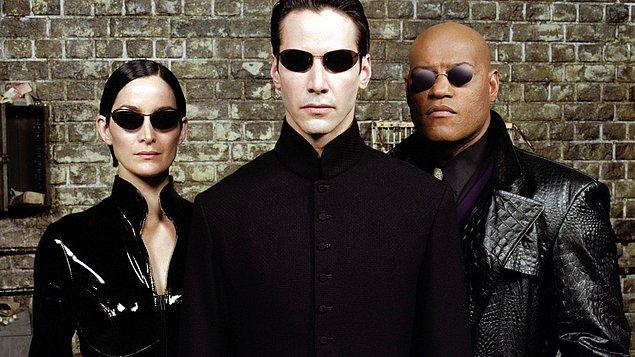 11. Matrix (1999) - IMDb 8,6