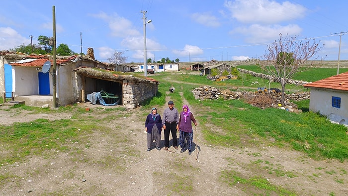 Tek Haneli Köyde Muhtarlık Yarışı: Kışın Nüfusu 3'e Kadar Düşen Köyün Muhtarı, Bekçisi ve Azası Aynı Kişi