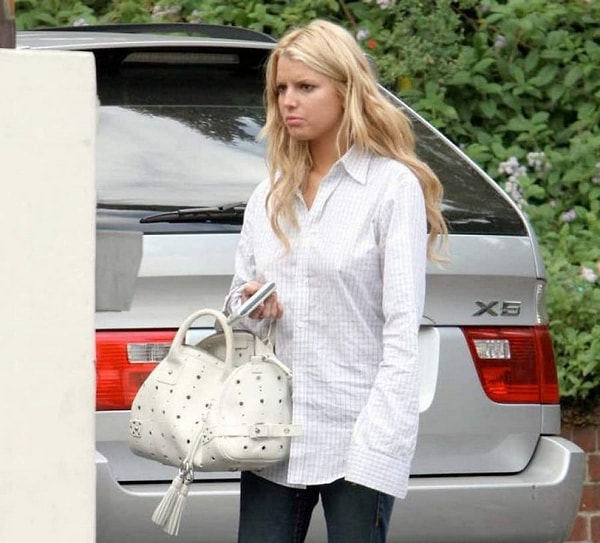 17. Джессику Симпсон поймали на измене накануне свадьбы с Ником Лаше