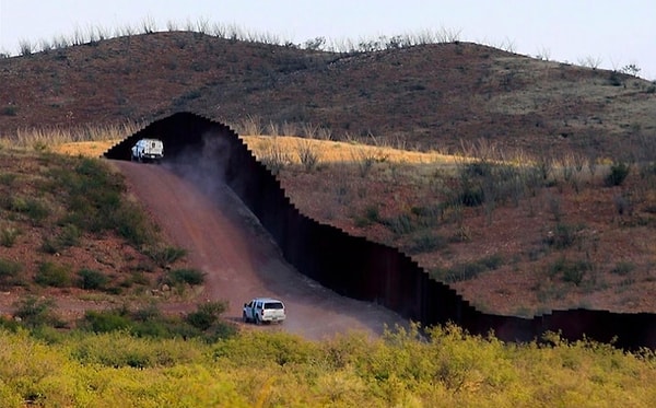 7. Выглядит как рисунок или компьютерная игра, но только не как реальное фото...