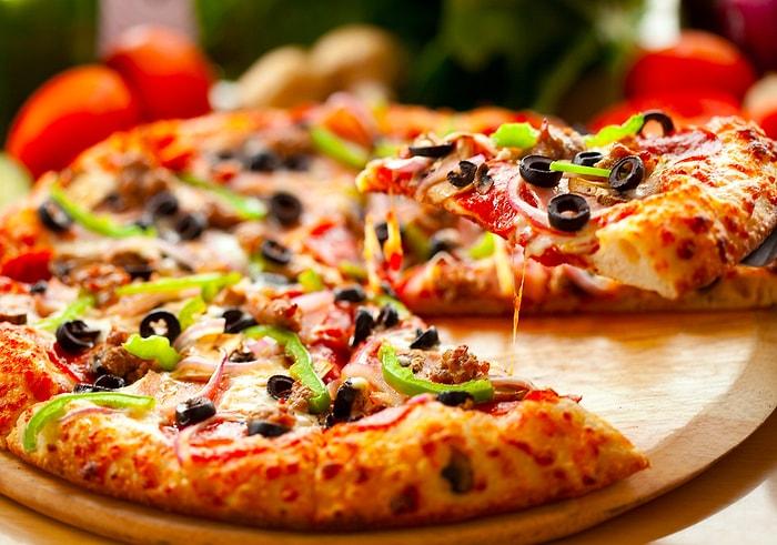 Pizza Aşıklarının Çok İyi Bildiği 11 Gizli Kural