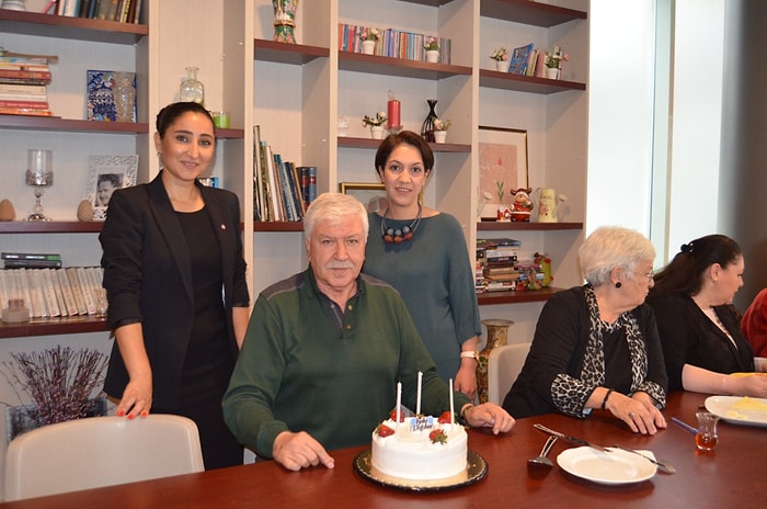 Yeşilçam Jönü Mahmut Cevher’in Yeni Filminden Paylaştığı Sahne Sonrası Yaşanan Kahvaltı Tadında Güzellik