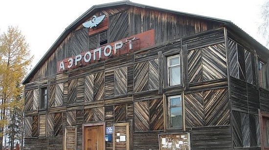 Невозможно поверить, что такое действительно существует: 9 деревянных аэропортов России