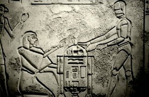 3. И фильме "Индиана Джонс: В поисках утраченного ковчега" можно обнаружить иероглифы R2-D2 и C-3PO