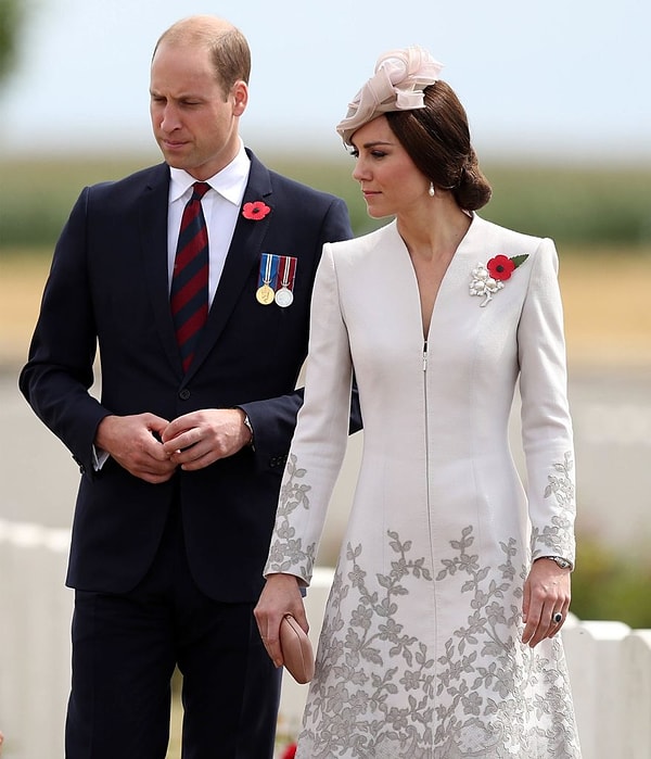 8. Будучи герцогиней Кембриджской, Кейт также носит титул графини Стратернской