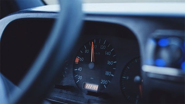 21. Будет заказано около 1400 поездок в Убер