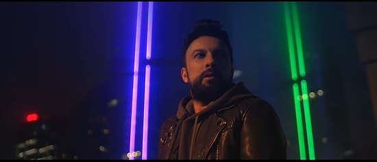 Tarkan, 'Çok Ağladım' Şarkısının Klibini Yayınladı!