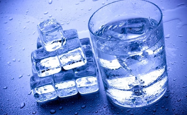 12. Стакан холодной воды