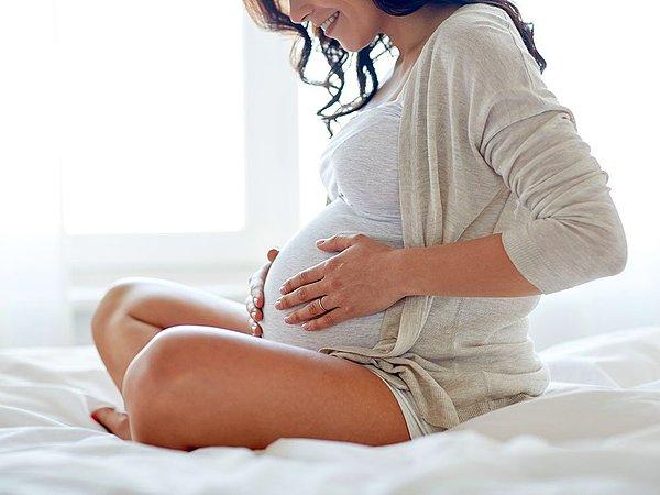 15. Hamileyken yeniden hamile kalabilirsiniz. Buna "süperfetasyon" denir.