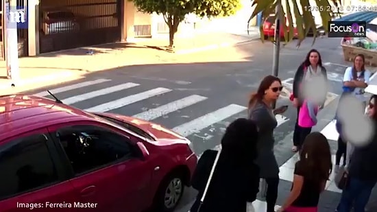 Silahlı Gasp Yapmak İsterken Tezeği Avuçla Yiyen Adam