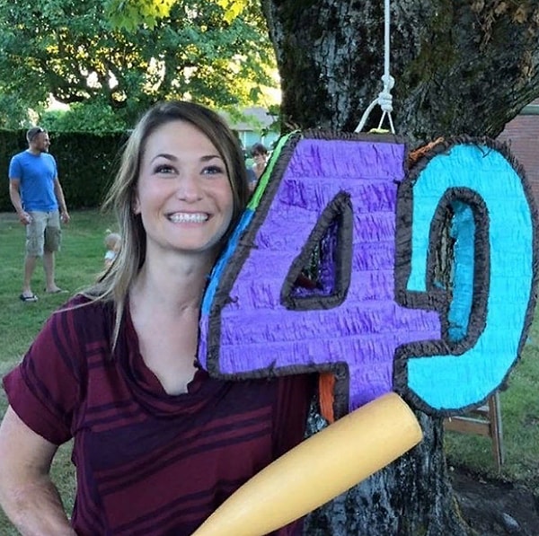 7. Первой дочке, Хлои, было всего два, когда Кэрол потеряла зрение. Она до сих пор помнит до мельчайших подробностей тот момент, когда видела ее в последний раз: Хлои собирала цветочки и нюхала их.