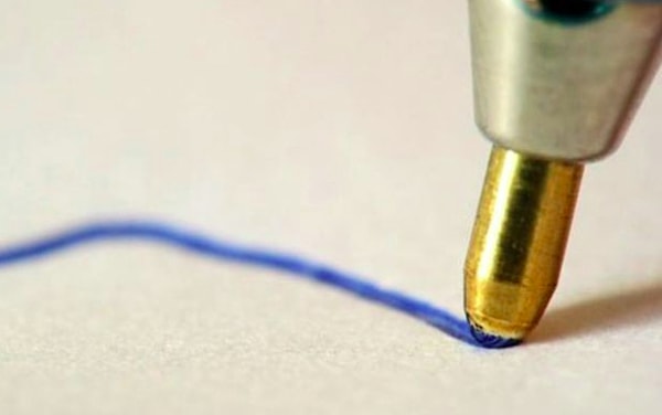 4. Сколько километров может тянуться непрерывная линия, проведённая шариковой ручкой?