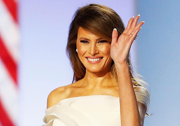 1. Одна из самых стильных и красивых первых леди живет в какой стране?