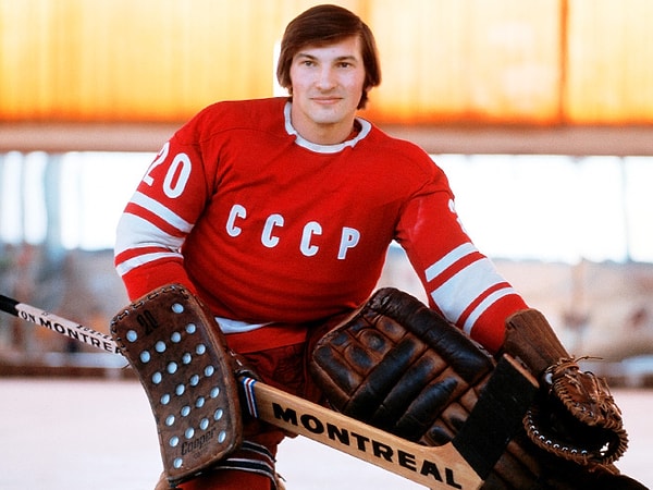 5. В каком отечественном клубе играл Владислав Третьяк?