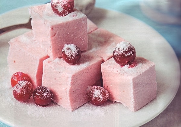 Ещё царь любил фруктовые муссы..,