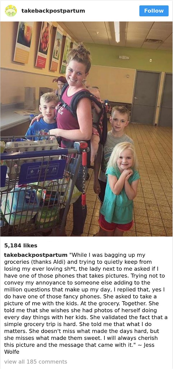 11. К ней в магазине подошла женщина и попросила сфотографировать ее с детьми. Потому что каждый день для мамы - это борьба, и простой поход по магазинам может превратиться в настоящий кошмар. Но то, что она делает, действительно важно и нужно!