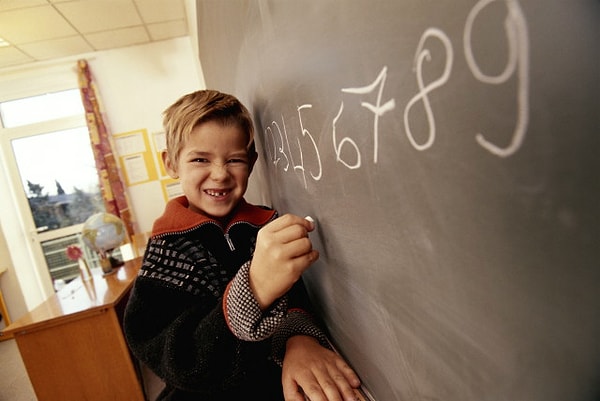 3. Идем дальше, и впереди у нас точные науки. А сможете быстро ответить, что такое среднее арифметическое?