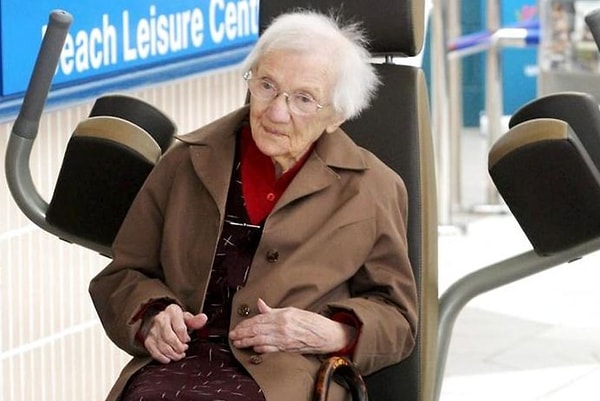 5. Галлан никогда не была замужем.