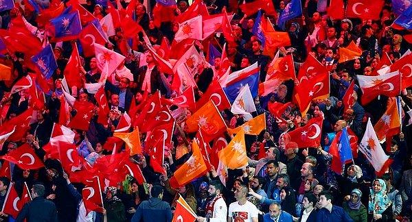 AKP'de 26'nci dönemde milletvekili olan 167 kişi yeniden milletvekili adayı gösterildi.