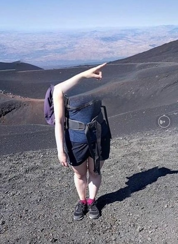 2. Просто плащ-невидимка наполовину разрядился, листайте дальше