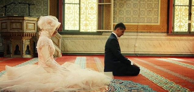 14. Hz. Muhammed'in ilk eşinin adı nedir?